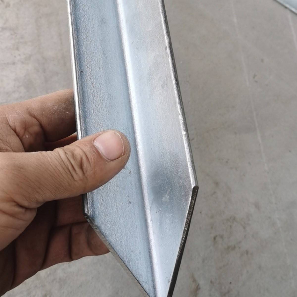 Grounding pile angle steel hot-dip galvanized grounding pole galvanized angle iron home grounding street light monitoring security pole grounding pole