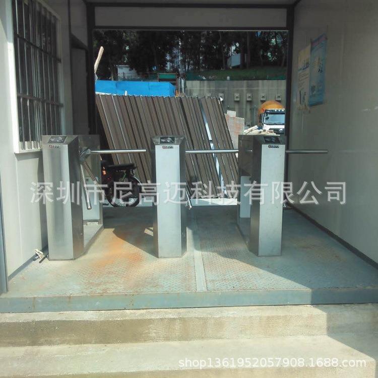 Gaoming construction site personnel access control and attendance three-roller rotary gate machine face recognition pole gate half-height channel