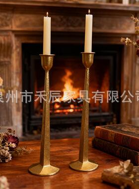 金色铸铁高身烛台 节日派对餐桌氛围装饰 哑光金属肌理立座烛台