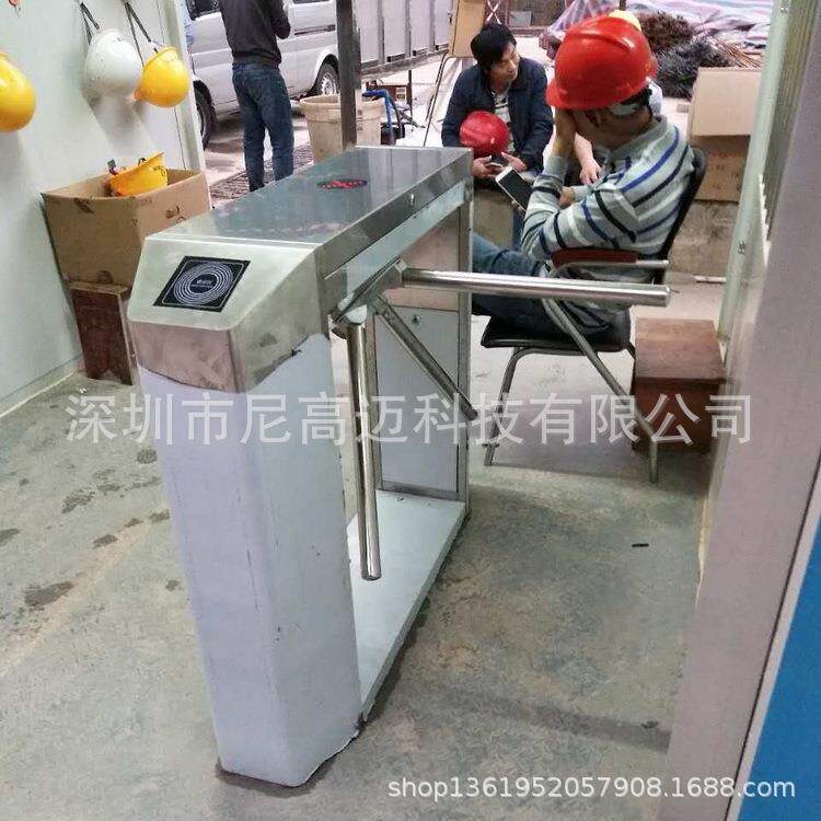Construction site access card three-roller gate 304 stainless steel access control attendance channel turnstile two-way bridge type rolling gate