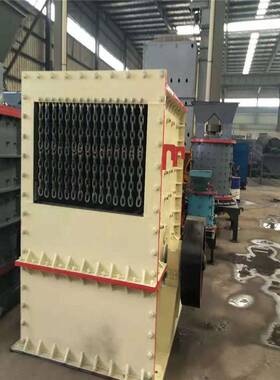 建筑垃圾实用型大口箱破砂石线方箱碎石机破碎大物料箱式破碎机