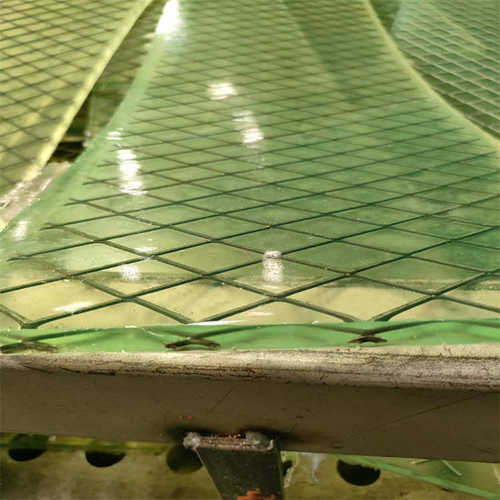 夹钢丝的聚氨酯板 浇筑粮仓用聚氨酯板 透明聚氨酯牛筋板材 - 图1