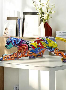 现代炫彩转印豹子家居摆件客厅办公室桌面装饰摆设树脂工艺品