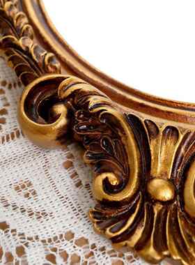 法式覆古宫廷巴洛克风格金色古典轻奢树脂雕花化妆镜椭圆形可壁挂