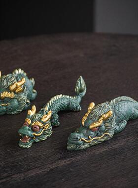 创意祥龙卷王茶宠招财龙年可爱治愈系摆件镇纸搁笔架家居桌面装饰