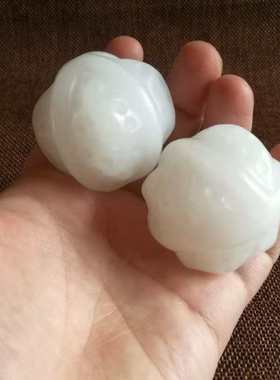 阿富汗白玉核桃把件健身球把玩核桃款手溜球把玩件手球一对批发