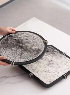 轻奢现代简约胡桃木皮革马毛圆形托盘置物摆件桌面装饰品样板间