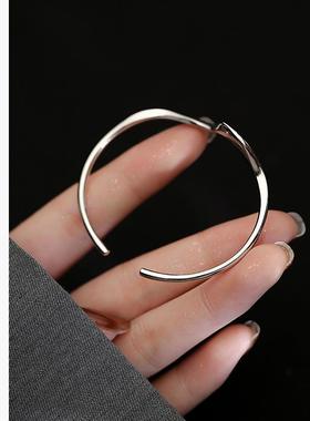 高档饰悟银饰莫比乌斯银手众镯女银年轻款手镯i子ns小设计镯纯银