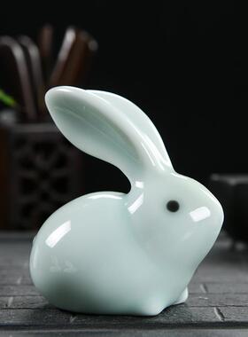 高档爱小兔子摆件陶瓷客厅家工艺白品摆设酒柜可卡通萌兔居装饰品