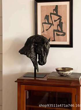 现代抽象家居客厅公室直OCS接待室办播间装饰塑摆件树脂马头雕摆