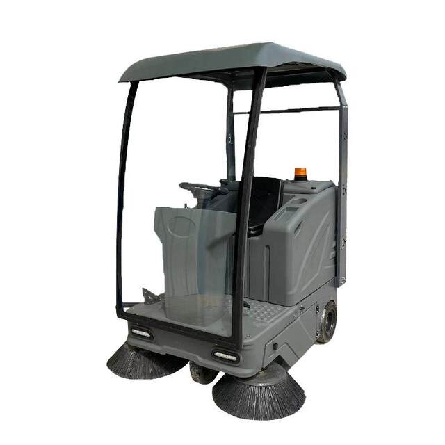 Ride-on sweeper DP-1400 sweeper ໄຟຟ້າ sanitation sweeper ອຸດສາຫະກໍາຊຸມຊົນຊັບສິນທໍາຄວາມສະອາດຖະຫນົນຫົນທາງ