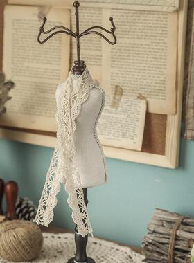 新款公主模特家居饰品珠宝首饰架人像收纳架创意实木复古装饰