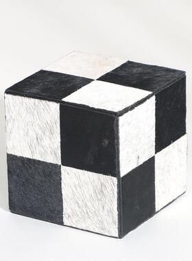 简约现代艺术黑白棋盘格马毛国际象棋软装样板房家居装饰桌面摆件