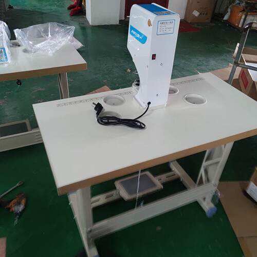 818自动四合扣打扣机半自动电动伺服防打手安全大白扣钉扣机 - 图1