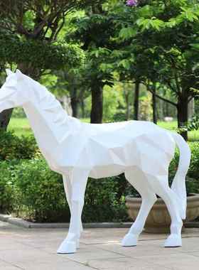 户外园林景观现代几何马玻璃纤维雕塑抽象动物商场装饰大型落地摆