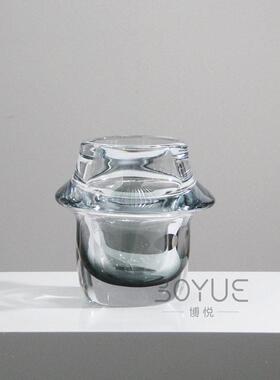 现简约风样板间玄关书房餐厅茶几桌面台面棕色琉璃玻璃花摆件