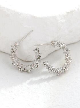 earrings women新款个性字母C耳圈女高级感碎银子波光粼粼耳环