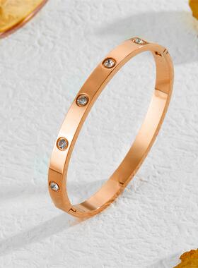 钛十钢时钛尚情侣钻钢手镯潮流满天满钻钛钢首饰钉子不锈钢UWY星