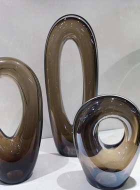 现在简约轻奢茶色渲染创意花器客厅餐桌花瓶样板房售楼处桌面摆件