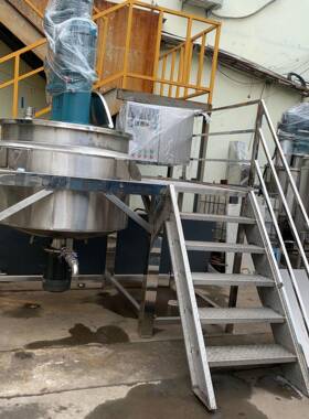A广东2000L低粘度液体搅拌机厂家液体储料搅拌罐304材质大型设备