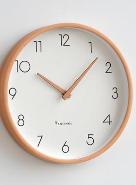 北欧挂钟家用客厅原木现代简约挂墙时钟静音时尚卧室日式实木钟表