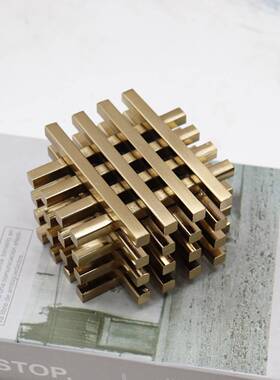 现代简约创轻样奢意房板房井号家居客厅电视柜书装饰品金属井字形