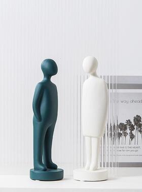 现代简约抽象站立人物摆件家居酒柜摆设样板间客厅餐桌茶几装饰品
