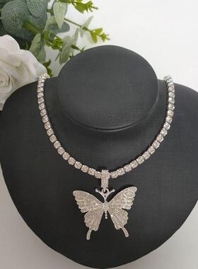 Big Butterfly Pendant Single Row Diamond Shining Diamond