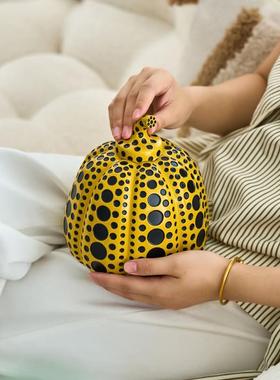 波点南瓜摆件客厅酒柜电视柜玄关轻奢高档小众艺术高级感装饰品