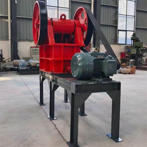 现货新款移动玻璃pe鄂式破碎机250*400碎铜矿石用小型颚破机设备 - 图1