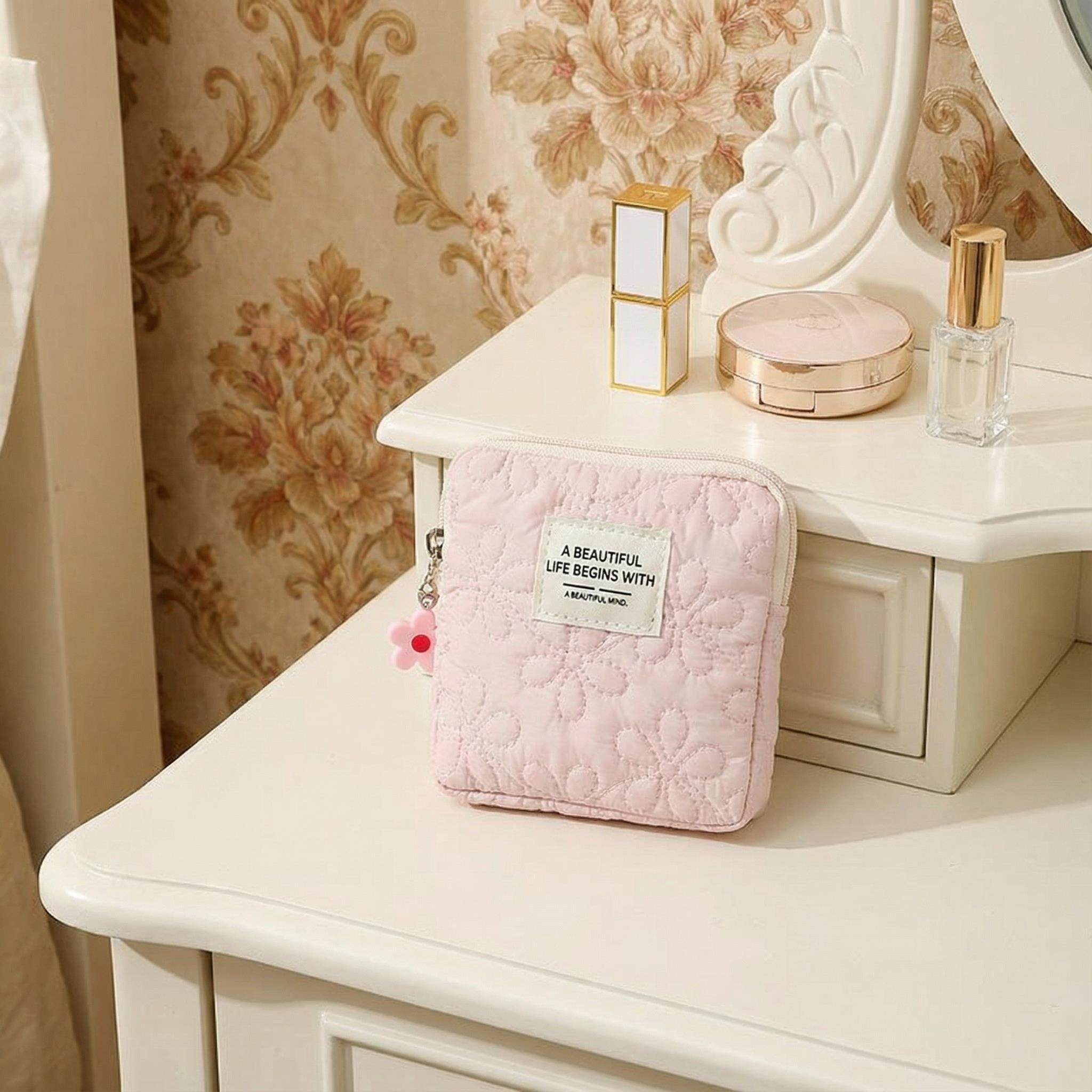 可爱小花杂物收纳袋卫生棉包耳机包口红包数码整理包零钱包旅行,淘宝优惠券,粉丝福利购,淘宝优惠卷