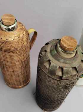 怀旧老物件老式暖壶民俗绿铁皮竹编铝皮暖瓶保温壶热水瓶道具摆件