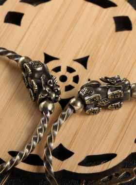 直销新款跨境仿古做旧貔貅黄铜手镯扭纹高级感设计复古百搭汉服镯