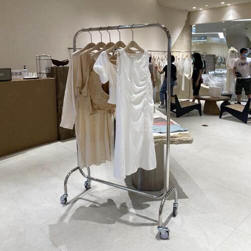 服装店不锈钢挂衣杆带轮子银色中岛架女装店落地式陈列货架展示架 - 图2