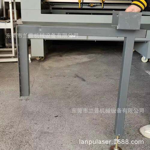 激光切割机通用简易自动送料架子激光雕刻机全景下料架厂家 - 图1