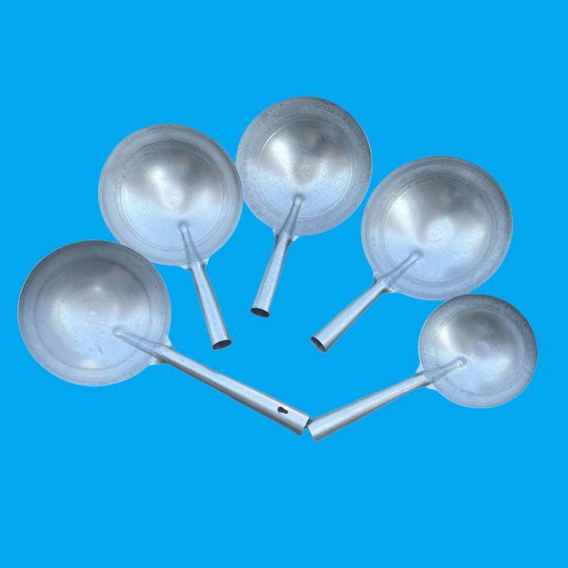 工地灰土瓢铁厚碳钢舀水泥勺子家用养殖饲料瓢长柄黑白色圆底水瓢,淘宝优惠券,粉丝福利购,淘宝优惠卷