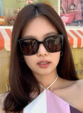 2025太阳镜女人为男人覆古豪华广场