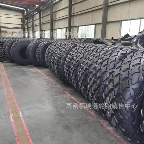 前进23.1-26菠萝C-7花纹斜交充气轮胎18.00-24压路机耐磨抗造轮胎 - 图1