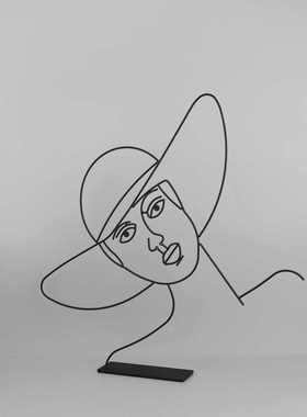 现代简约几何抽象摩登女郎雕塑人像摆件样板房售楼处软装饰品