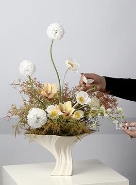 轻奢艺术扭曲陶瓷花瓶插花会所客厅餐桌玄关花艺花器软装雕塑摆件