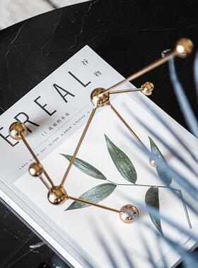 新款高级感现代简约艺术分子几何金属电镀抽象样板间书柜软装饰品