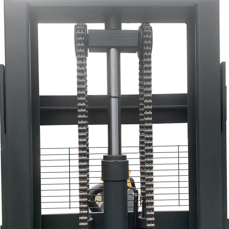All-electric stacking truck New leg-type CDD200 walking stand-driving stacking truck All-electric stacking truck