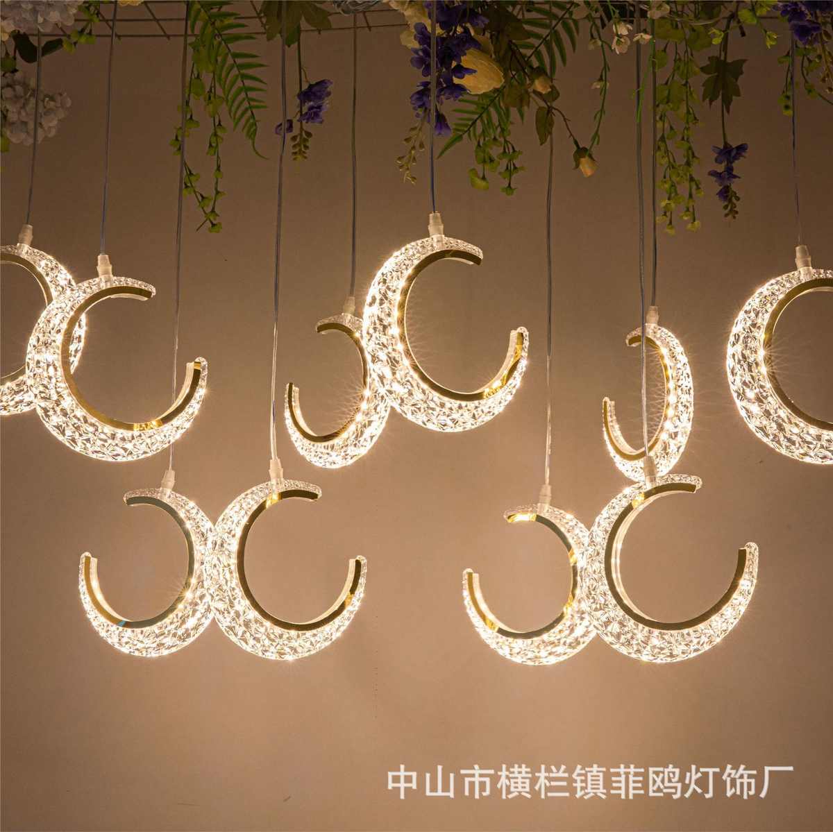 新款亚克力10头月亮吊灯创意浪漫婚礼堂舞台布置装饰 婚礼堂吊灯 - 图0