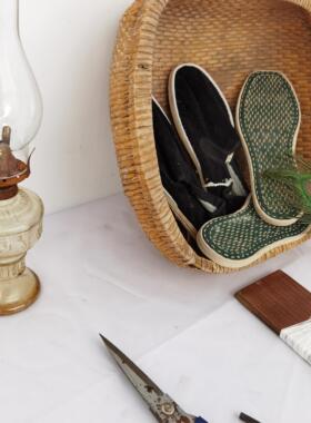 采购产品旧物品，针线活，簸箕，鞋底，工具，民间手工旧布鞋，文