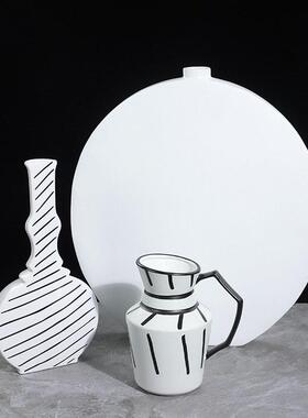 现北欧黑白软装手绘手提壶花插极简软装家居样板房装饰摆件