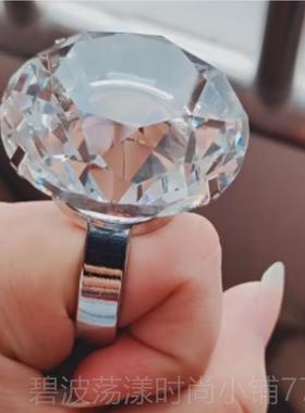 高档钻石大指创戒夸张搞笑情人节表白求婚道具送女友大老婆生意日