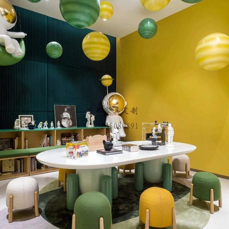 Training institution early education center children's table and chair combination hotel club baby entertainment area handmade table children's table and chair