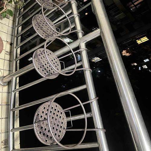 加粗花架北欧铁艺栏杆吊兰绿萝花盆架阳台悬挂花架花欧式窗台挂架,淘宝优惠券,粉丝福利购,淘宝优惠卷