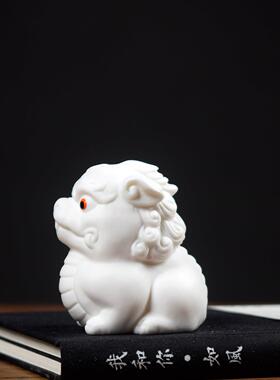 德化白瓷貔貅家居客厅摆件可爱陶瓷招财神兽玄关办公茶桌店铺礼品