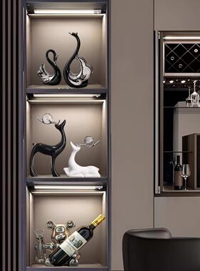 创意水晶球陶瓷鹿摆件轻奢高档客厅酒柜电视柜高端艺术装饰品